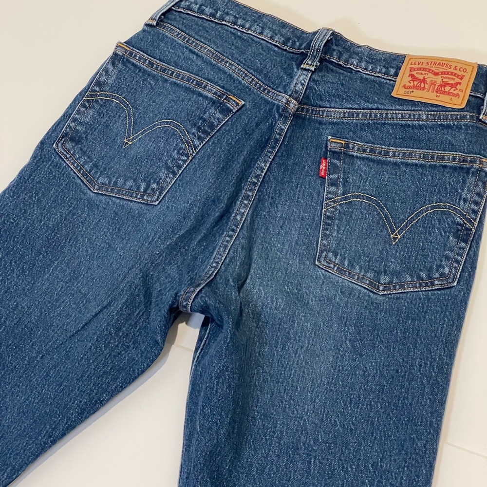 Levi’s 501 High Rise - Picture 5 of 6